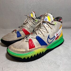 Nike Men's Kyrie 7 Visions  Size 13 US  Sneakers Basketball DC9122-001